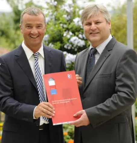 Standortmappe Stadt Günzburg: „Etwas Einzigartiges gelungen!“ Bild: Standortmappe Stadt Günzburg: „Etwas Einzigartiges gelungen!“