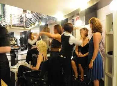 Bild: Haare und Make-up perfekt – die ganze Nacht - HAIRLINER'S Styling Lounge auf der "Grün Weißen Nacht 2008"