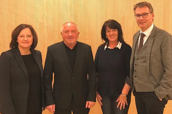 Bild: Hans-Dieter Müller verabschiedet sich aus der Regionalleitung der Stiftung Liebenau