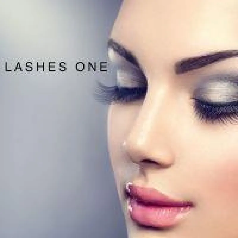 LASHES ONE