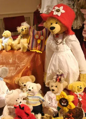 Dresdner Puppen- und Teddymesse am 25. September 2016 - Frühbucherpreis bis 1. Mai Bild: Dresdner Puppen- und Teddymesse am 25. September 2016 - Frühbucherpreis bis 1. Mai