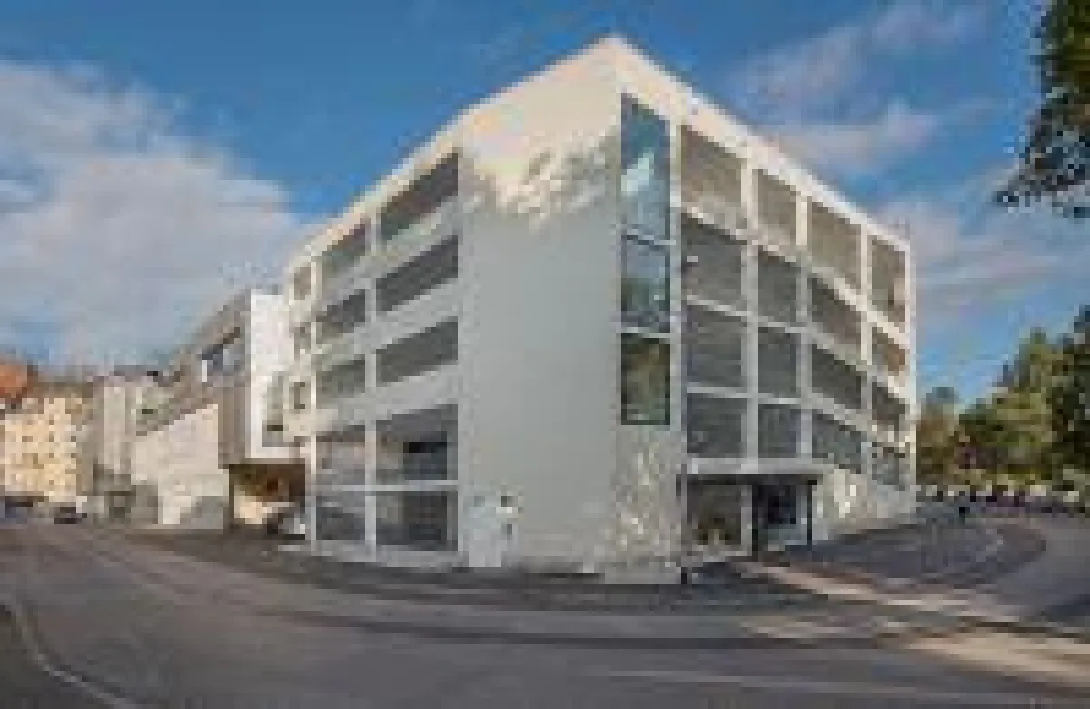 Das neue 5-geschossige Parkhaus direkt am Allgäu Center ist seit 1. Oktober 2016 in Betrieb. (Bildquelle: SeybandGruppe)