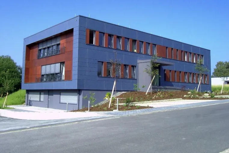 Bild: Dr. Walter GmbH: Einweihung des neuen Firmengebäudes