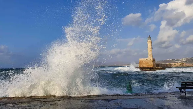 Bild: Kreta: Ein ägyptisches Licht im venezianischen Hafen