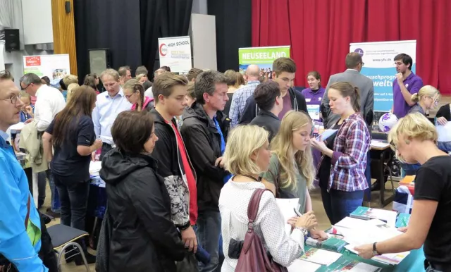 Bild: Hin und weg - JugendBildungsmesse Essen präsentiert Wege in die Welt