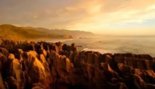 Bild: Neuseeland zu Fuß, zu Wasser und aus der Luft: Mit e-kolumbus können Globetrotter das Land der Maori erleben