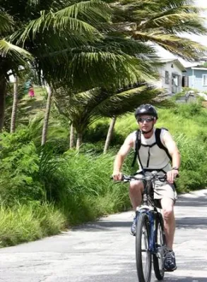 Bild: Biken im Urlaubsparadies – Ambitionierte und Genussradler kommen in der Karibik auf ihre Kosten
