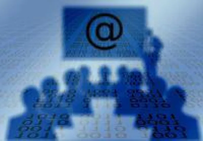 Bild: Blended Learning steigert E-Mail-Professionalität