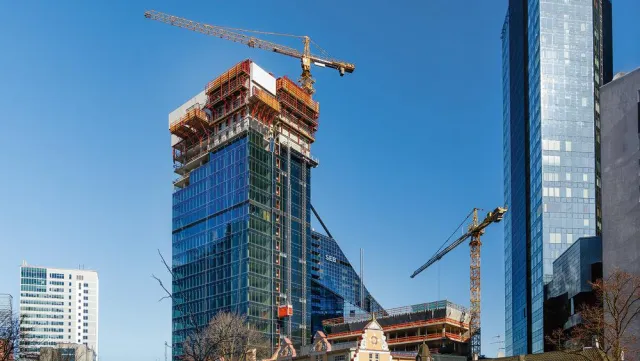 Bild: Mit durchdachtem Schalungskonzept besonders schnell hoch hinaus