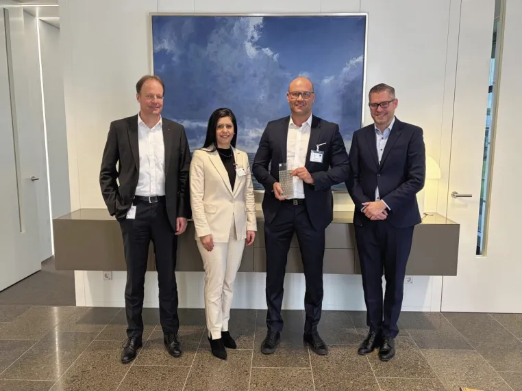 Bild: TRUMPF Supplier Award 2025 für LED2WORK: Ausgezeichnet für "Best Overall Performance - Production Material"