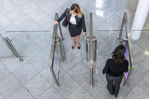 Bild: Eingangskontrollen von Automatic Systems auf der Intersec Frankfurt