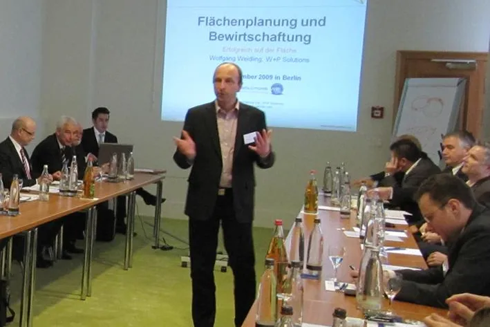 Viel Stoff für Diskussionen um erfolgreiche Flächenbewirtschaftung auf dem Retailtag von W+P Solutions Bild: Viel Stoff für Diskussionen um erfolgreiche Flächenbewirtschaftung auf dem Retailtag von W+P Solutions