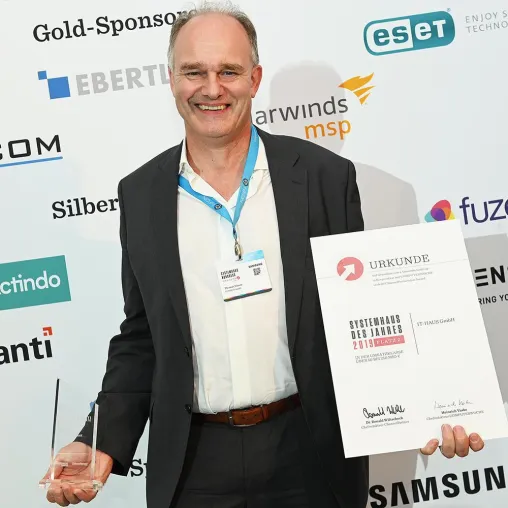 Die IT-HAUS GmbH erhält erneute Auszeichnung bei der Verleihung zum Besten Systemhaus 2019 Bild: Die IT-HAUS GmbH erhält erneute Auszeichnung bei der Verleihung zum Besten Systemhaus 2019