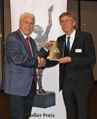 DELTA LOGIC und Schildknecht bündeln Kompetenzen für durchgängige SPS-zu-Cloud-Kommunikation Bild: DELTA LOGIC und Schildknecht bündeln Kompetenzen für durchgängige SPS-zu-Cloud-Kommunikation