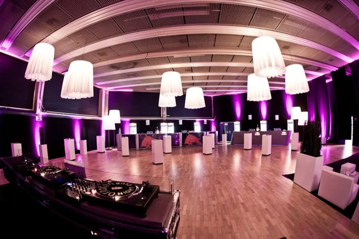 Event-Architektur von Freibauten für CRO´s Aftershowparty (Foto: made by formzwei, frei zur Veröffen