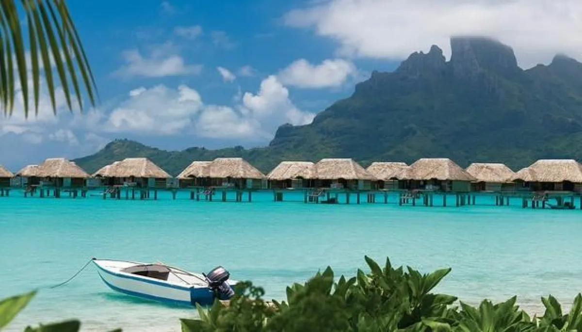 Das Four Seasons Resort Bora Bora auf Motu Tehotu bei Odysseus im Programm
