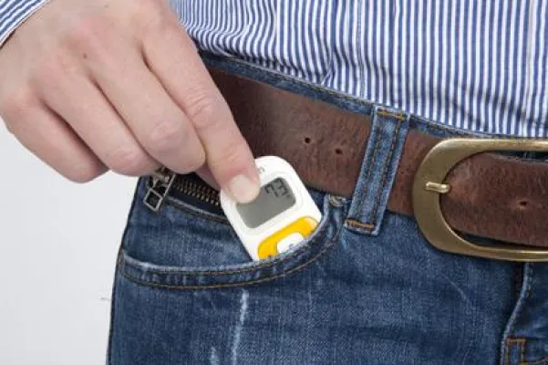 Bild: Fit und schlank durchs Jahr mit dem WalkingStyle III von Omron