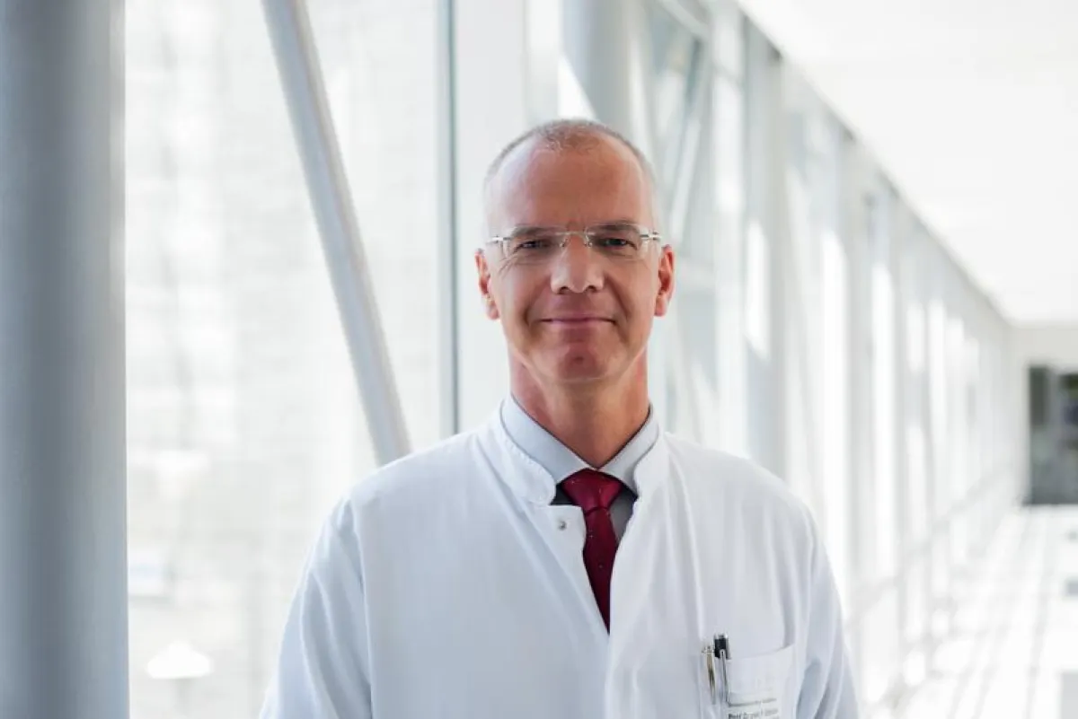 Professor Felix Walcher, Präsidiumsmitglied der DIVI sowie Direktor der Klink für Unfallchirurgie am Universitätsklinikum Magdeburg (Universitätsklinikum Magdeburg)