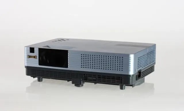 Bild: Designed for a longer life….die 3 neuen EIKI PROJEKTOREN LC-XBM21, LC-XBM26 und 31