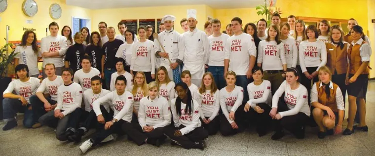 Bild: Ausbildung: Junge Damen aus Peru lernen bei Accor Nürnberger Gastfreundschaft kennen