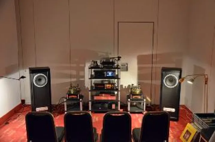 Bild: "klangBilder 2014" im ARCOTEL Kaiserwasser – Audio & HiFi wurde in Wohnzimmeratmosphäre präsentiert