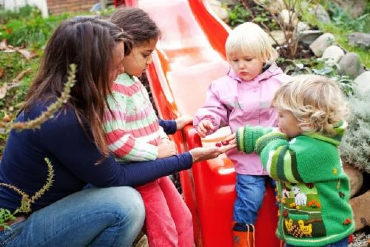 Ursula Deuring aus Bregenz ist eine von mittlerweile dreißig Kindernestbetreuerinnen in Vorarlberg.