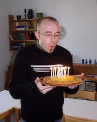 Bild: Grund zum Feiern: Verlag für Audiostadtführungen wird ein Jahr