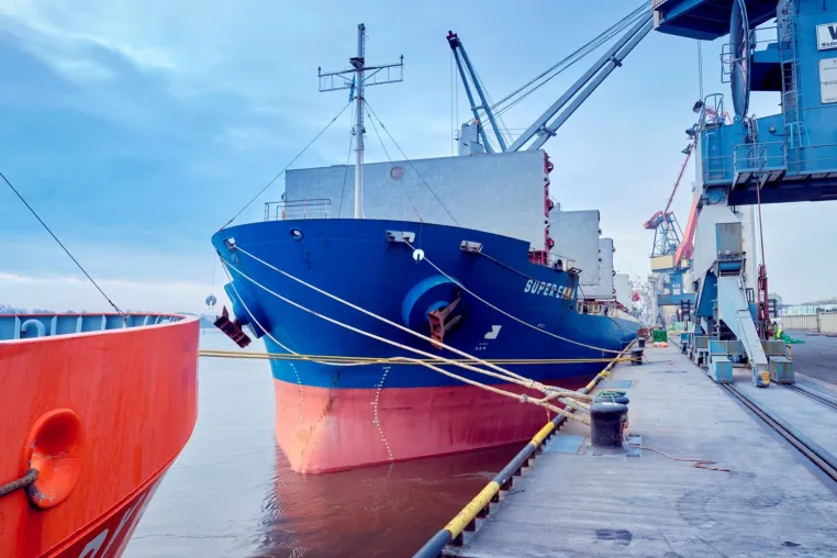 Entwicklungen im Hafen Brake Bild: Entwicklungen im Hafen Brake