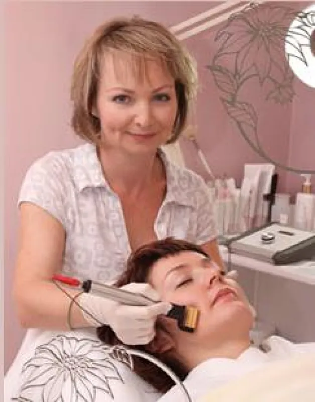Julia Bernhardt, Kosmetikstudio Beauty Insel Hameln