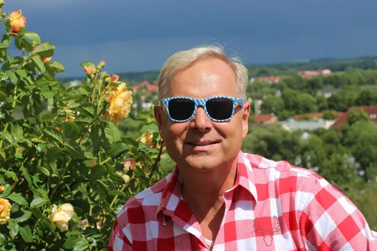 Bild: Themenartikel Uwe Rieder, der bayerische Vertriebsfreak bei "Noch erfolgreicher" Alexander Rusch Verlag