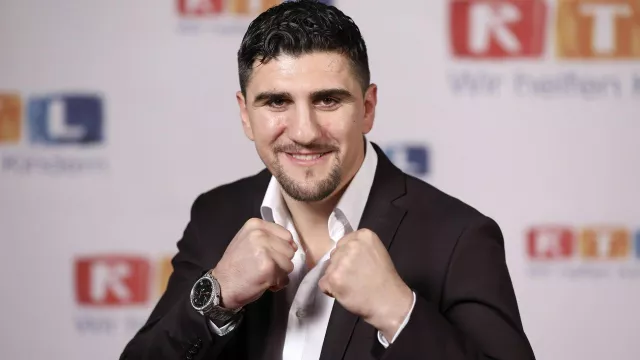 Bild: +++Ex WBO-Weltmeister Marco "Käpt'n" Huck als Star auf der Fashionshow von Dr. Sindsen+++