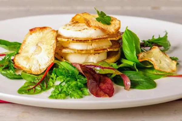 Bild: Cornelia Poletto fasziniert von Südtiroler Äpfeln