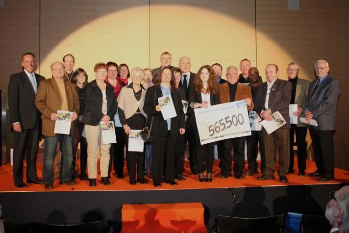 Bild: Volksbank Mittelhessen spendet 565.500 Euro