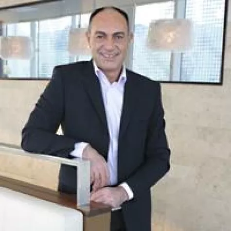 Bild: Coole Gastronomie mit Wasserblick