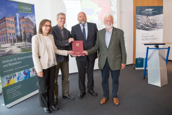 16,45 Mio. Euro für den Bau des Zentrums für Life Science und Plasmatechnologie Bild: 16,45 Mio. Euro für den Bau des Zentrums für Life Science und Plasmatechnologie