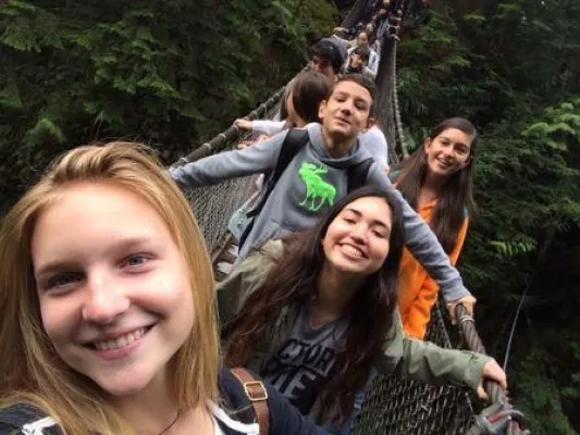 Bild: Unterricht „draußen“: Den High School-Besuch 2017/18 in Kanada mit Umweltschutz verbinden