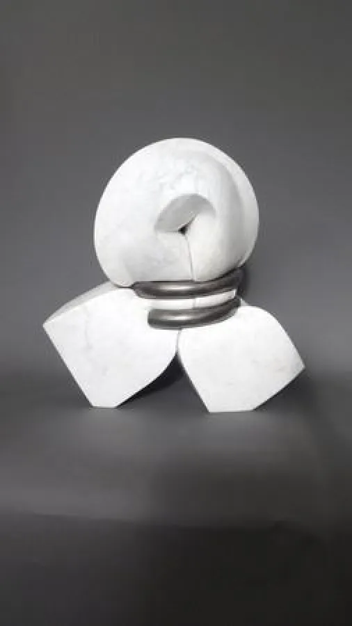 Haarausfall ist nicht nur unter Männern verbreitet. Er betrifft auch viele Frauen