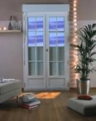 Bild: Oben ohne – unten ohne  Neues Patent für Rollläden sorgt für Sichtschutz und Sicherheit