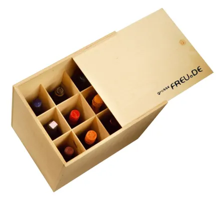 Grosse Freude für ein ganzes Jahr: Der Weinkalender 2007 Bild: Grosse Freude für ein ganzes Jahr: Der Weinkalender 2007