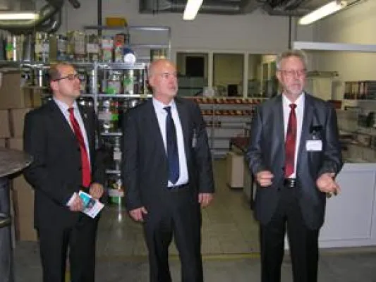 Informationsreihe Hessen-PIUS vor Ort: Energiebedarf von Gebäuden auf ein Drittel senken Bild: Informationsreihe Hessen-PIUS vor Ort: Energiebedarf von Gebäuden auf ein Drittel senken