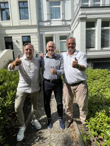 Bild: Ein starkes Team für die Zukunft: 1a Pflegeimmobilie jetzt Exklusivpartner der Villa Vitalia Gruppe!