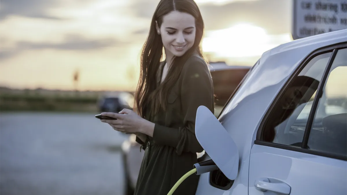 Geld für eAuto belohnt eMobilist*innen für eingesparte CO2-Emissionen (© ZusammenStromen)