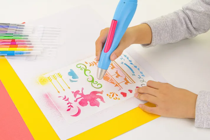 Bild: Peach Airbrush Pen: Grenzenlose Kreativität für junge Künstler  