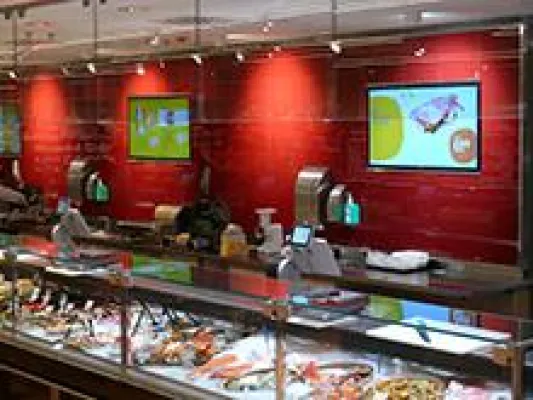 Bild: Tegut schafft neues Einkaufserlebnis mit Digital Signage von NEXGEN smart instore