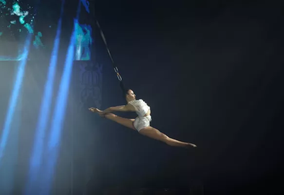 Bild: Flic Flac Nürnberg: Starke weibliche Acts in der X-Mas Show 2024/2025