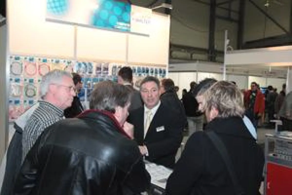 Viele interessierte Fachbesucher kamen zur Hausmesse nach Saarbrücken