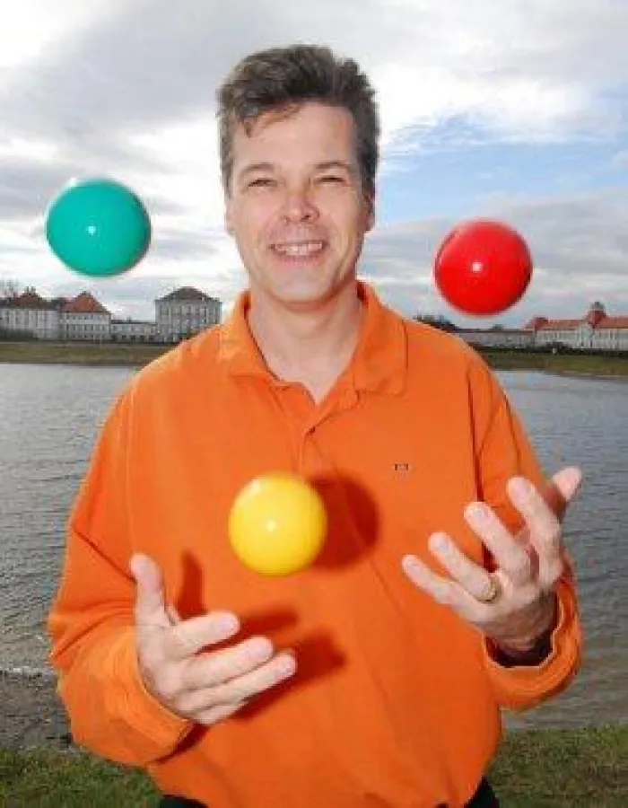Jonglieren lernen bei Profi-Jongleur und Weltrekordinhhaber Stephan Ehlers