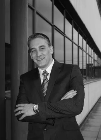 Britischer Ätzspezialist unter neuer Leitung Bild: Britischer Ätzspezialist unter neuer Leitung