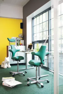 Bild: Die Wohlfühl-Balance am Schreibtisch