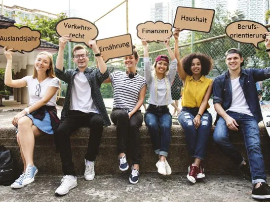 bildungsdoc® academy – Das Leben nach der Schule Bild: bildungsdoc® academy – Das Leben nach der Schule